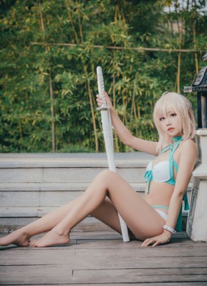 《年轻的女教师》4在线观看_BD英语HD在线观看