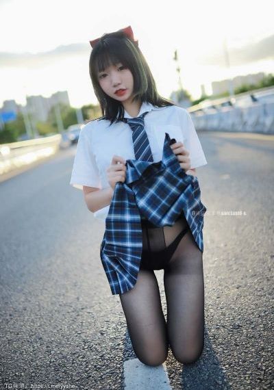 《偷窥狂人》无删减_1080在线播放